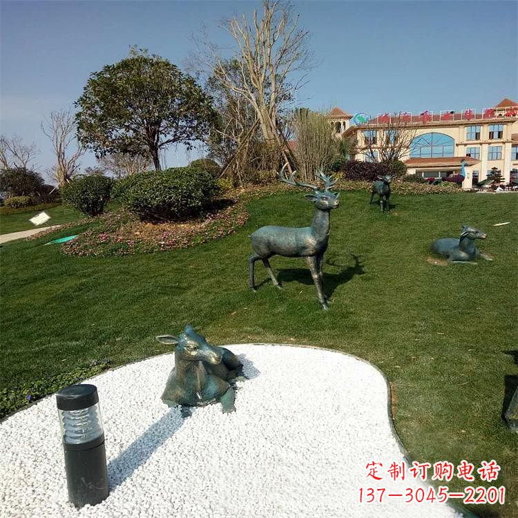 南京公园草坪动物雕塑摆件铜雕鹿