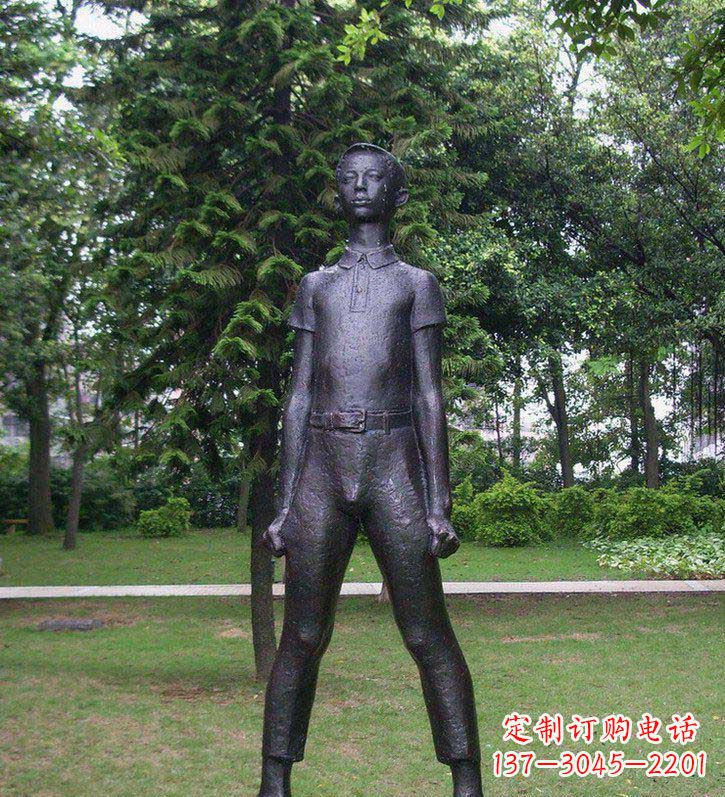 南京夕阳下的感动——铜雕男孩人物雕塑