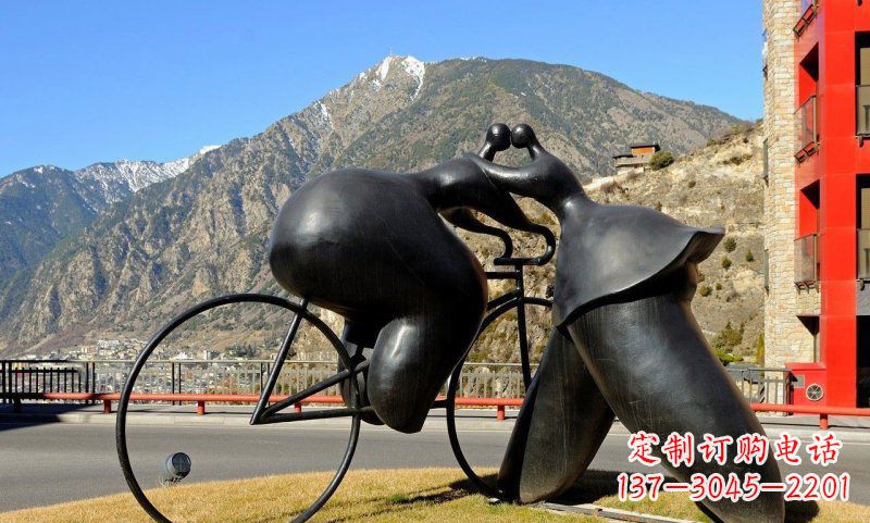 南京铸铁自行车雕塑