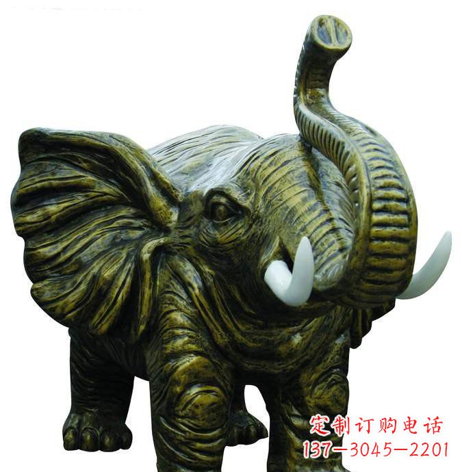 南京精美的铜大象雕塑