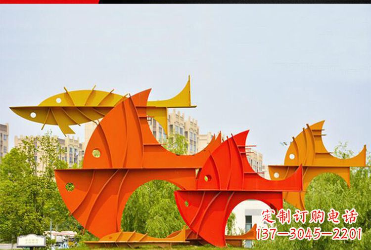 南京公园大型不锈钢鲤鱼造型雕塑