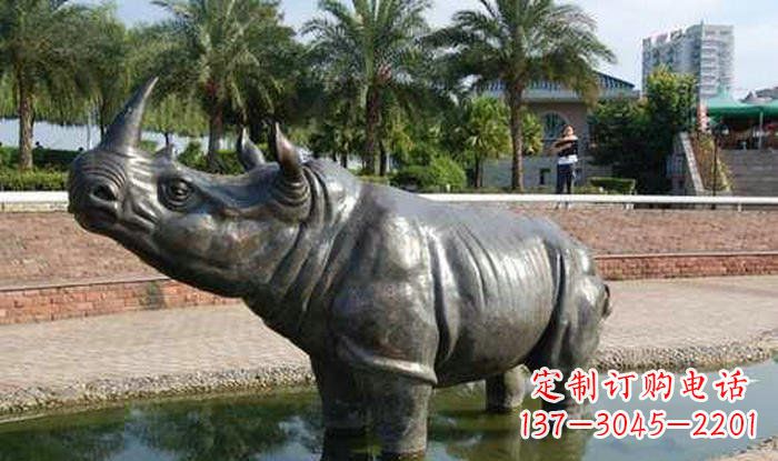 南京公园动物铜雕犀牛