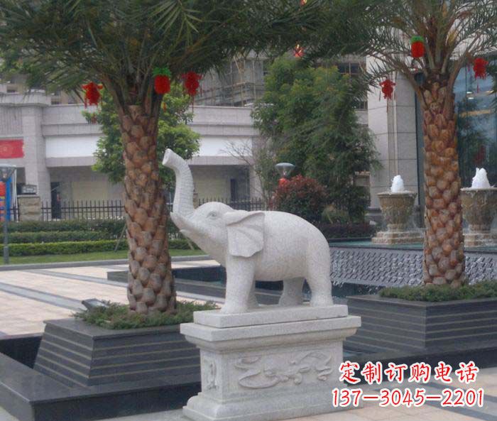 南京公园动物小象石雕