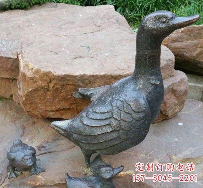 南京动物雕塑——精致铜质鸭子雕塑
