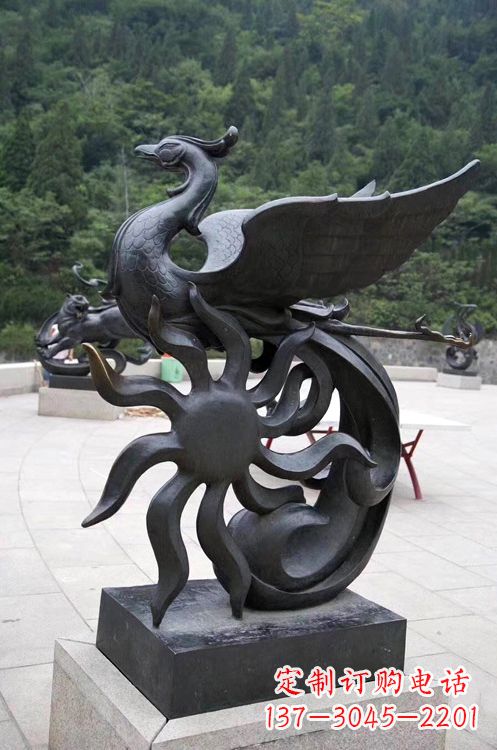 南京天四灵朱雀神鸟雕塑——象征希望的贵族精神
