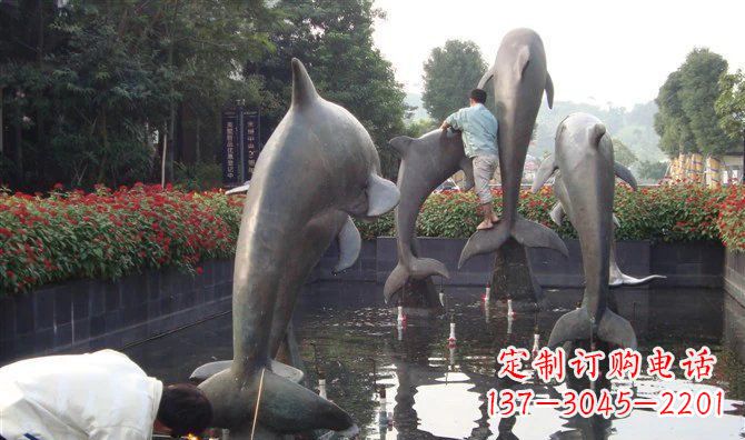 南京公园海豚动物铜雕