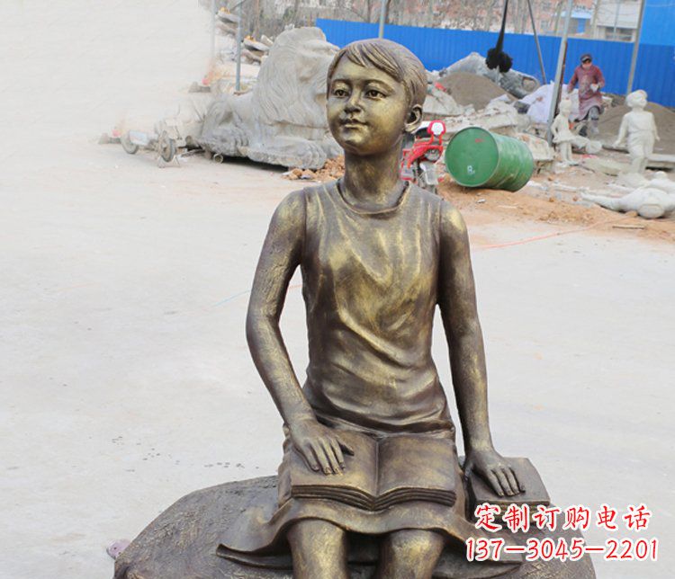 南京公园景观摆件看书的女孩铜雕