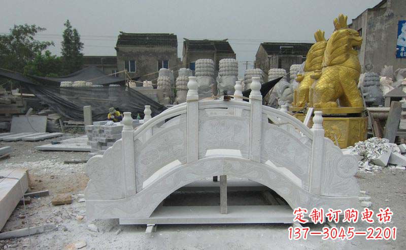 南京精美的大理石拱桥雕塑