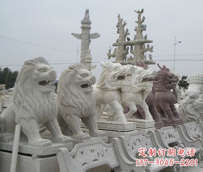 南京新中式金色狮子雕塑