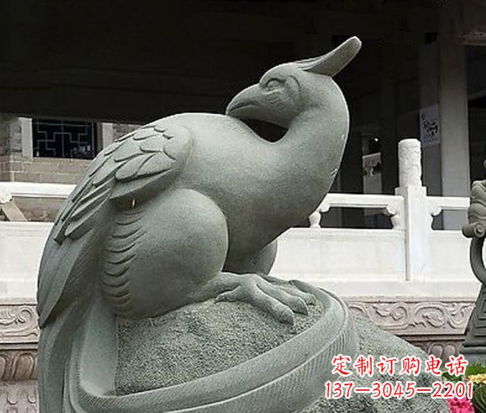 南京精美的凤凰石雕