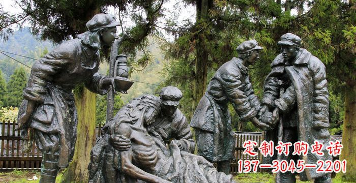 南京公园救人的红军小品铜雕