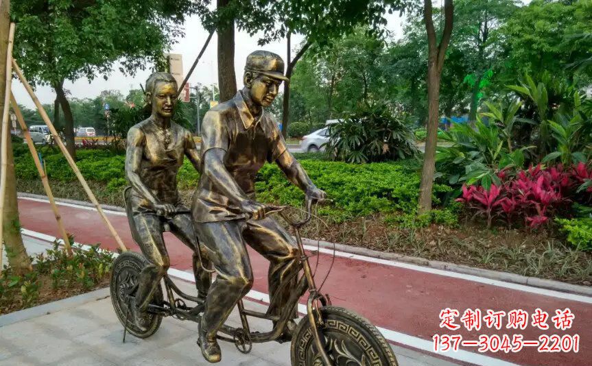 南京集休闲、健身、艺术於一体的自行车雕塑