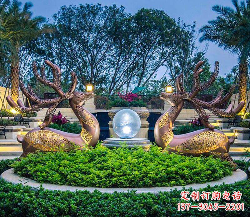 南京梅花鹿不锈钢雕塑