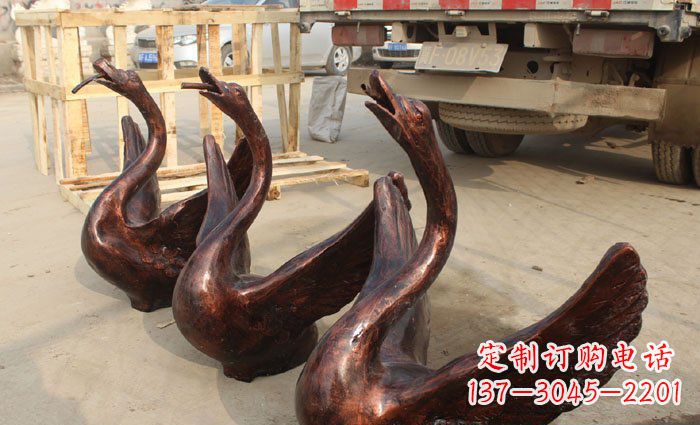 南京公园喷水天鹅动物铜雕