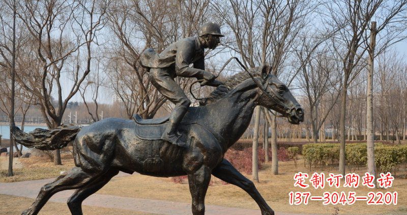 南京公园骑马的战士小品铜雕