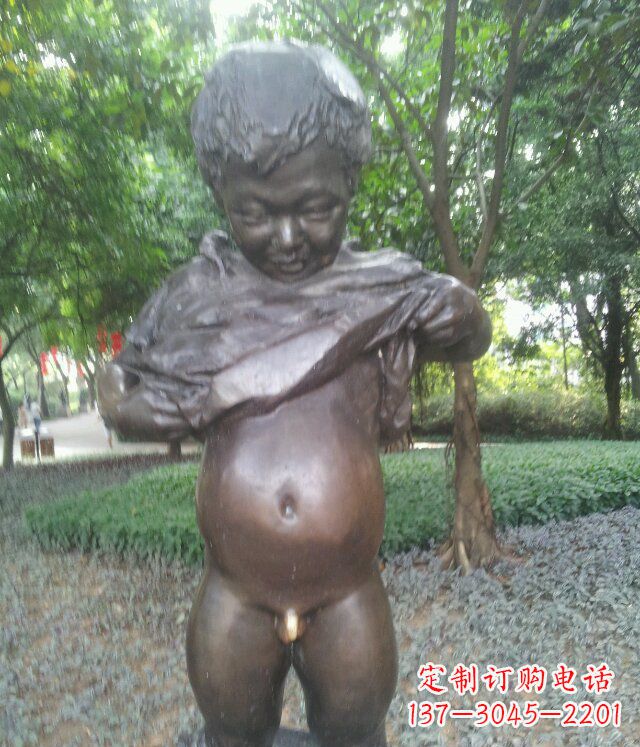 南京萌动活泼的男孩铜雕塑