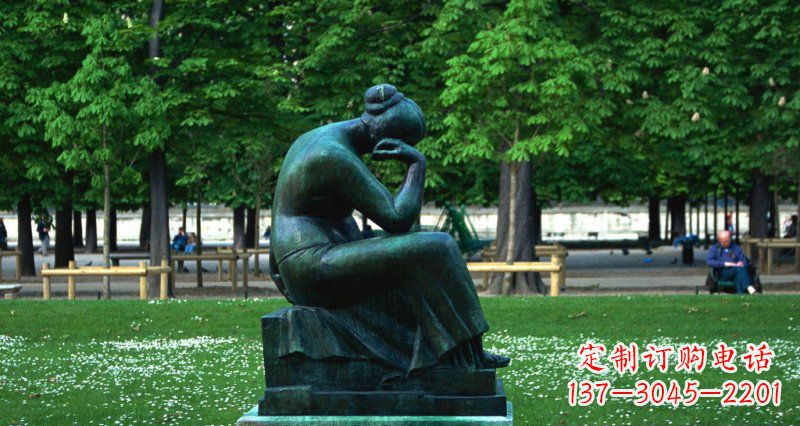 南京经典精美女人铜雕