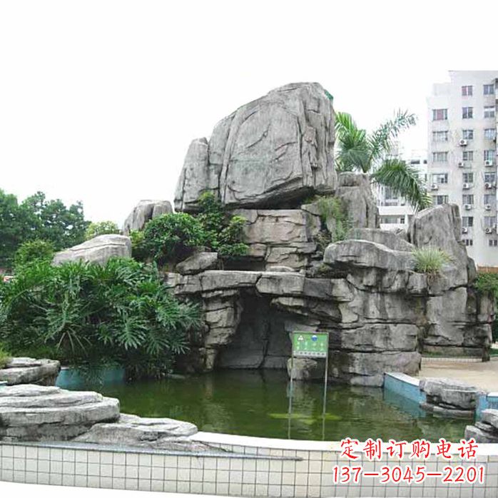 南京精美假山雕塑