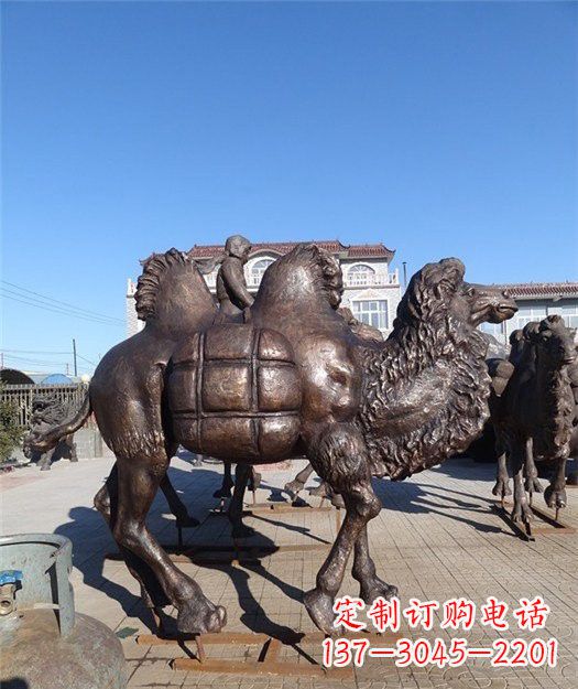 南京公园铜雕骆驼