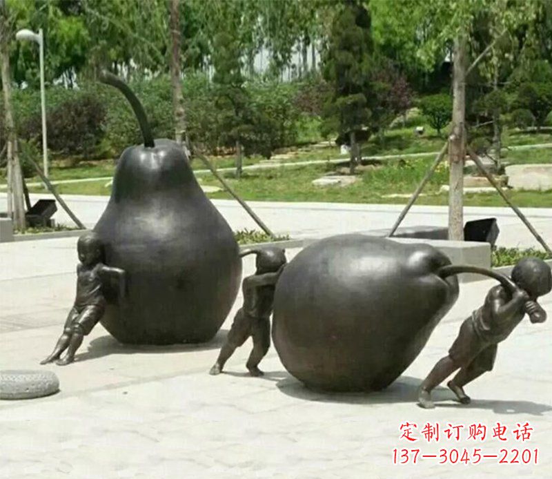 南京迷人的孩童铜雕