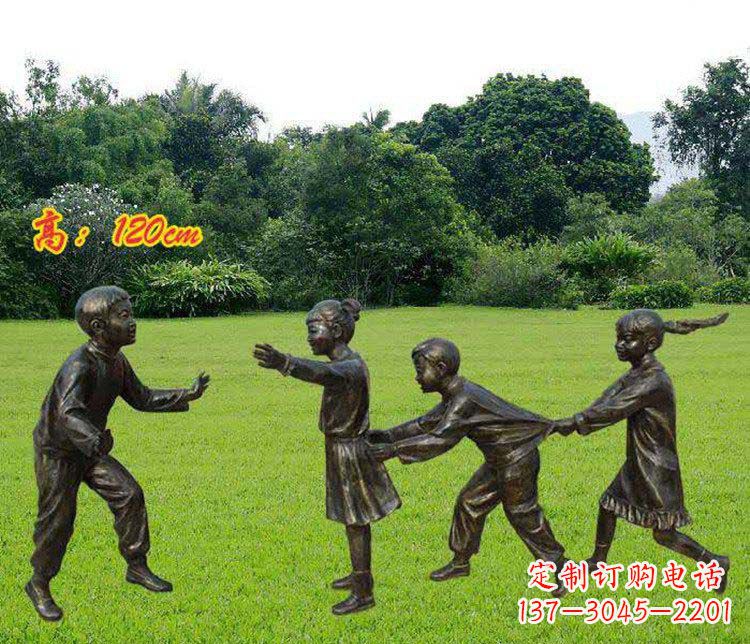 南京公园玩老鹰捉小鸡的儿童小品铜雕 (2)