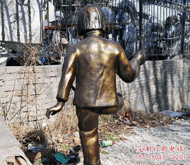 南京纯正艺术——公园小女孩踢毽子铜雕