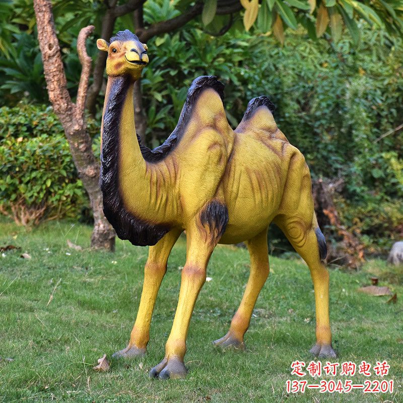 南京骆驼雕塑精美而有趣的定制装饰品