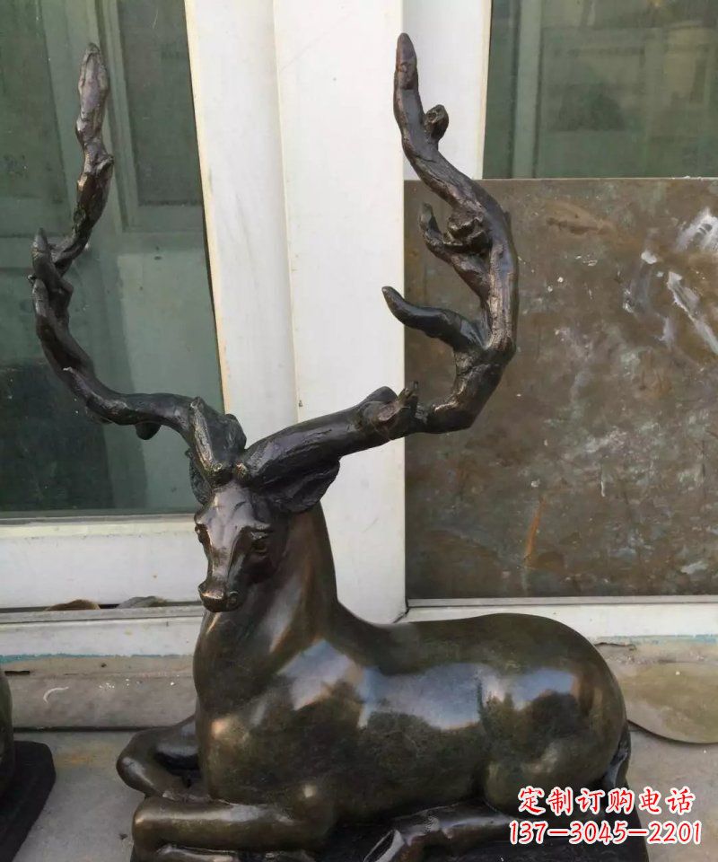 南京铸铜小鹿动物雕塑