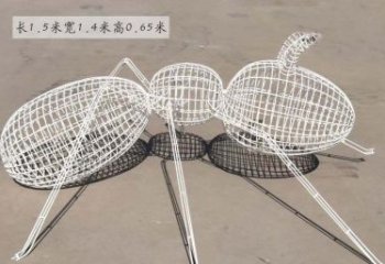 南京美轮美奂的蚂蚁镂空雕塑