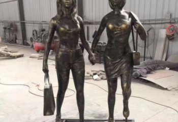 南京铜雕女人唤醒美好回忆