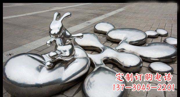 南京卓越不锈钢兔子雕塑