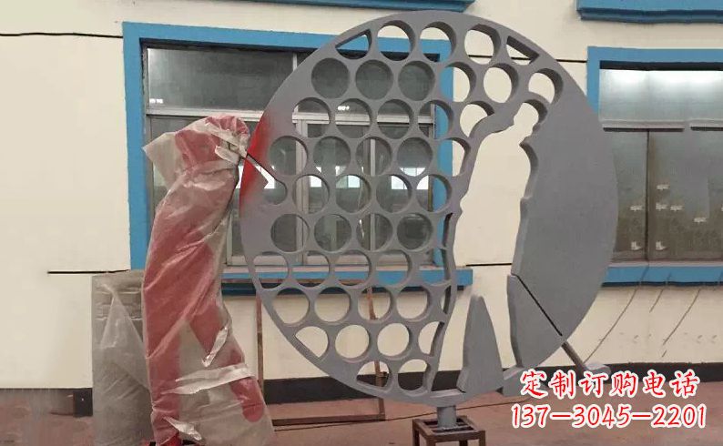 南京中领雕塑-不锈钢高尔夫球雕塑