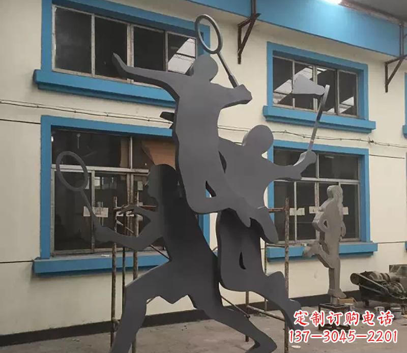南京广场不锈钢打羽毛球雕塑