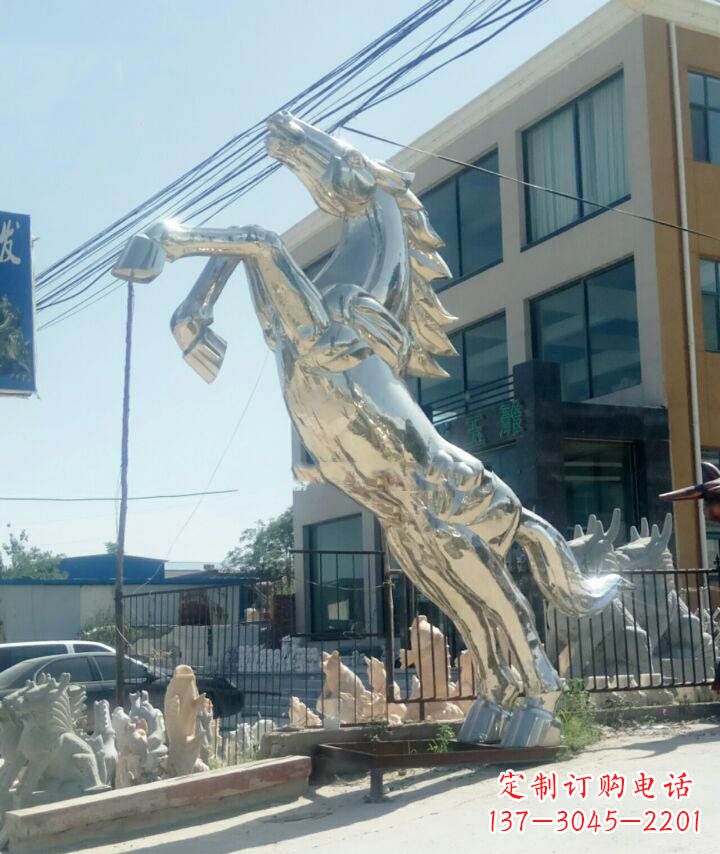 南京广场不锈钢大型立马动物雕塑