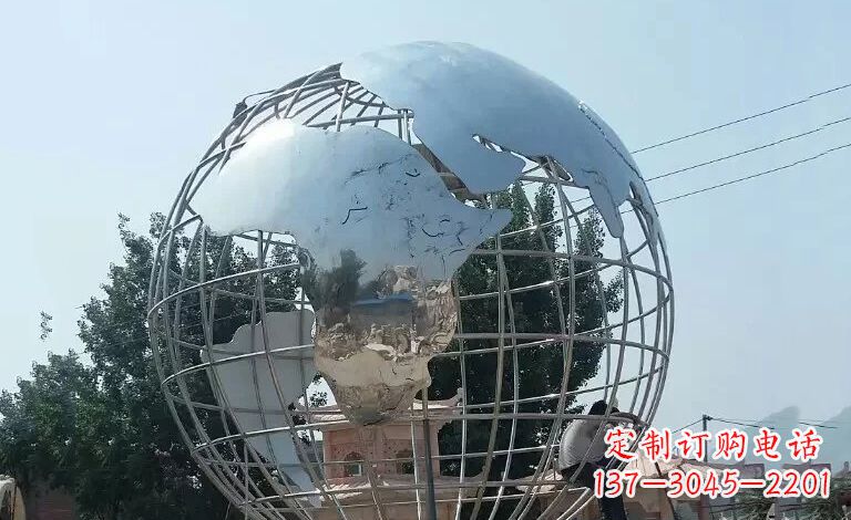 南京用艺术充实空间,精工制作高品质不锈钢地球仪雕塑