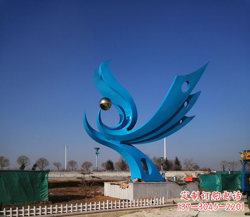 南京广场不锈钢凤凰雕塑