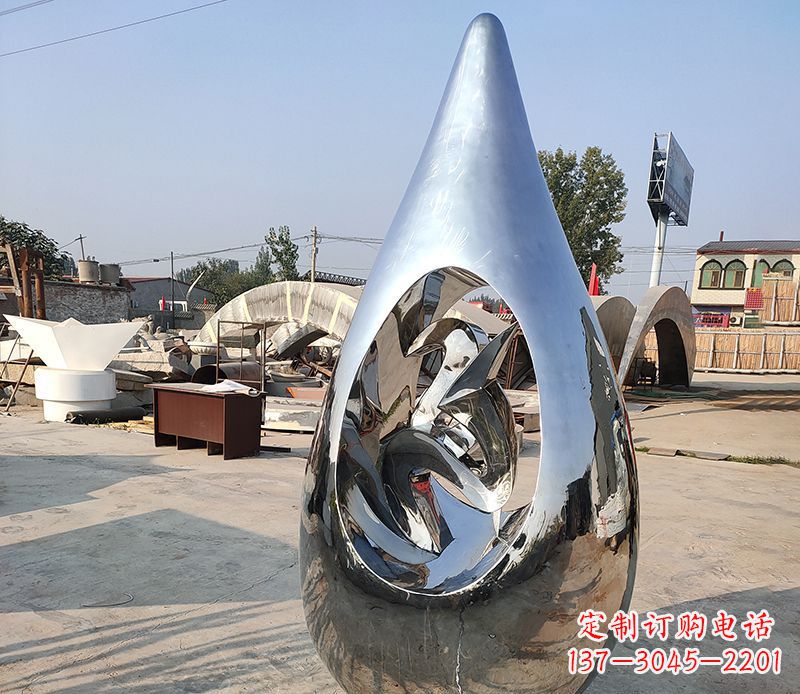 南京持久耐看的不锈钢镜面水滴雕塑