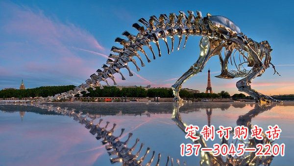 南京魅力无穷的不锈钢恐龙骨架雕塑