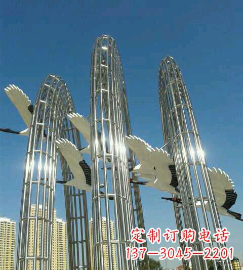 南京高级不锈钢镂空雄鹰雕塑