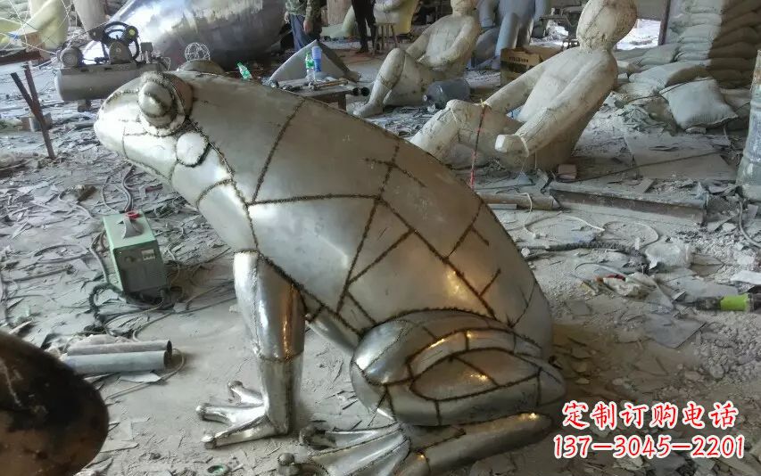 南京中领雕塑精美不锈钢青蛙动物雕塑