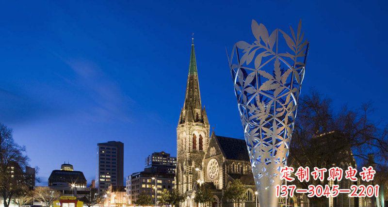 南京不锈钢树叶雕塑——给现代空间带来优雅古朴之美