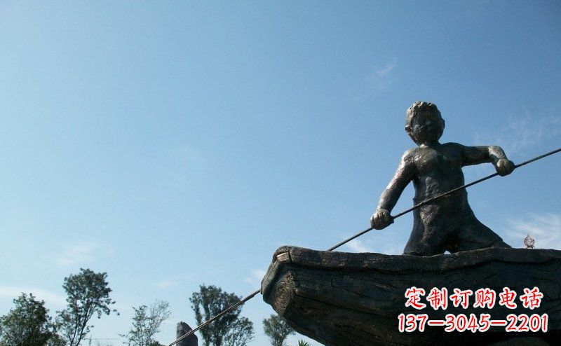 南京男孩撑船铜雕,营造童趣氛围