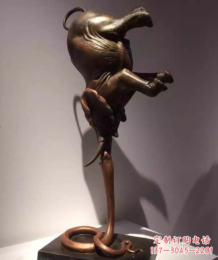 南京中领雕塑铜质大象倒立雕塑