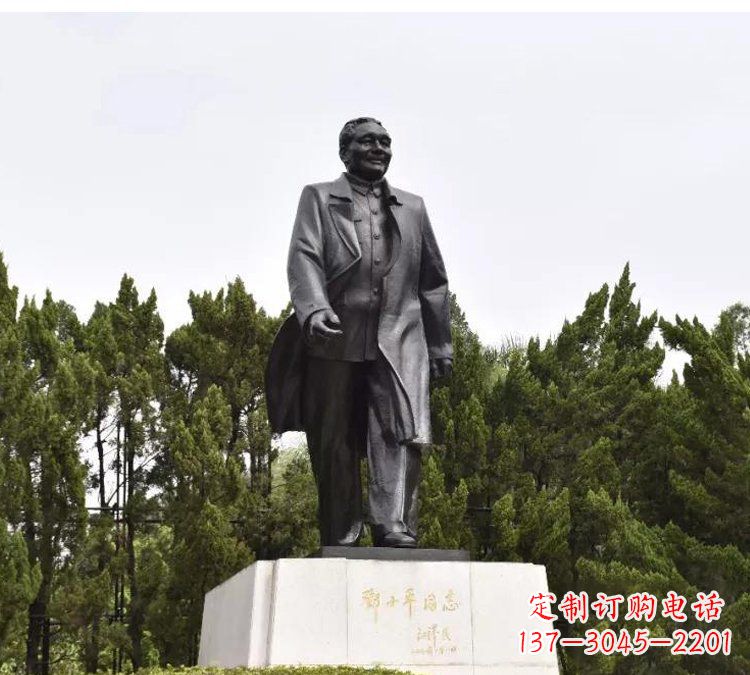 南京尊贵经典，中国历史巨人邓小平铜雕