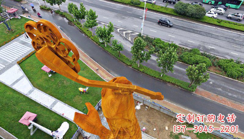 南京钥匙象征,情感绽放——中领雕塑精制铜钥匙雕塑