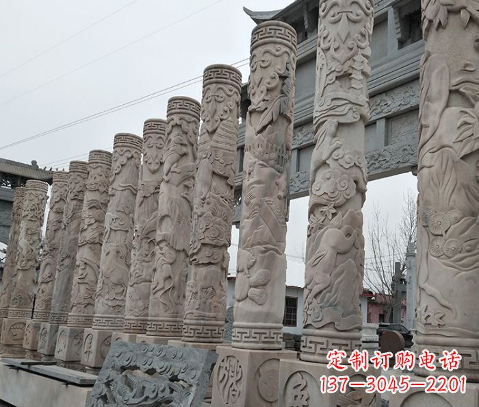 南京十二生肖雕塑,灵气熠熠生象