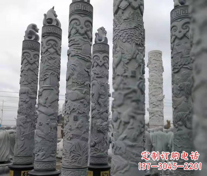 南京中领雕塑:12生肖石柱——精致美观的雕塑定制