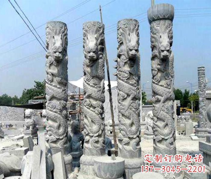 南京浩大神秘的龙柱石雕