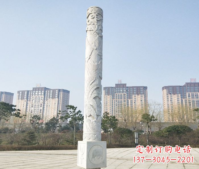 南京真实而细腻的大理石龙柱石雕