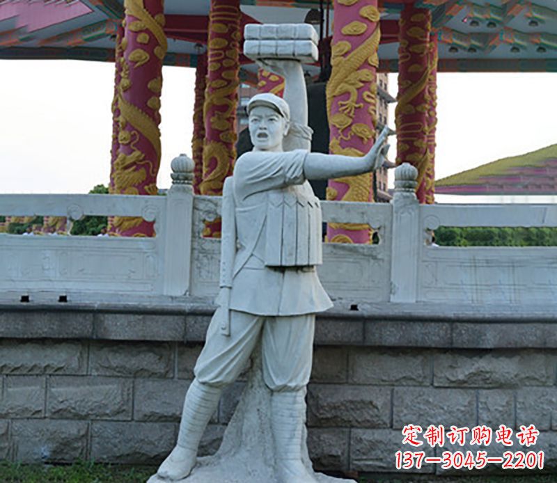 南京广场景观董存瑞石雕